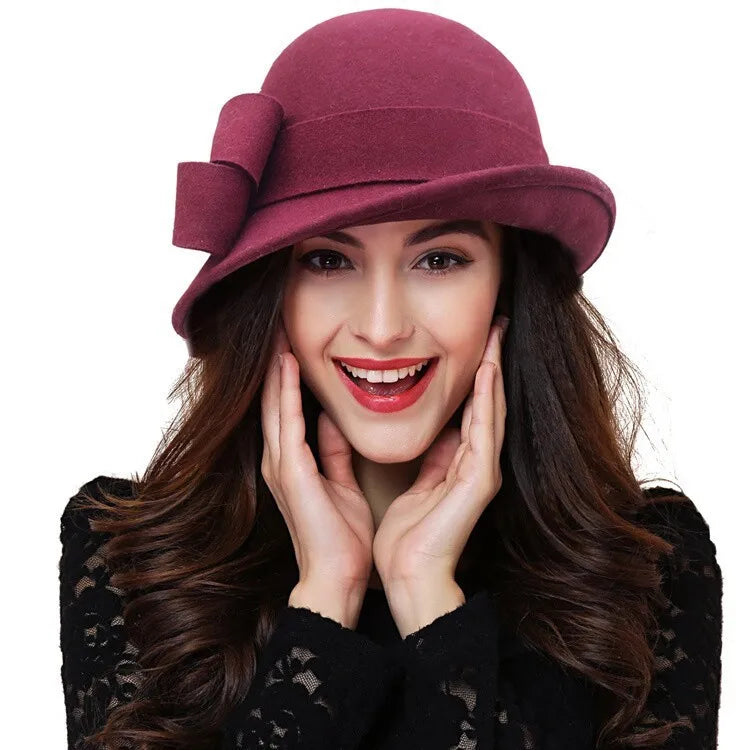 Chapéu Cloche Gatsby 1920s com Flor – Estilo Vintage Inverno