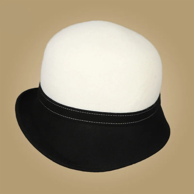 Chapéu Fedora Aba Larga com Laço – Elegância Clássica