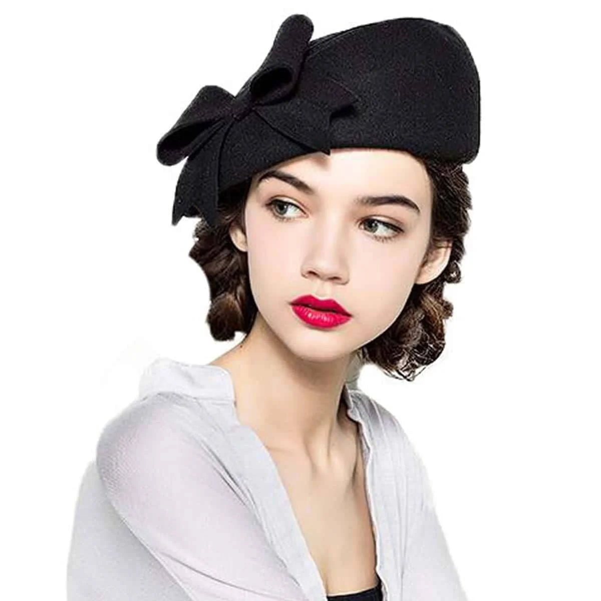 Boina Elegante com Laço – Estilo Sofisticado