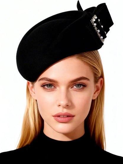 Chapéu Fascinator Preto com Laço e Strass – Elegância Formal