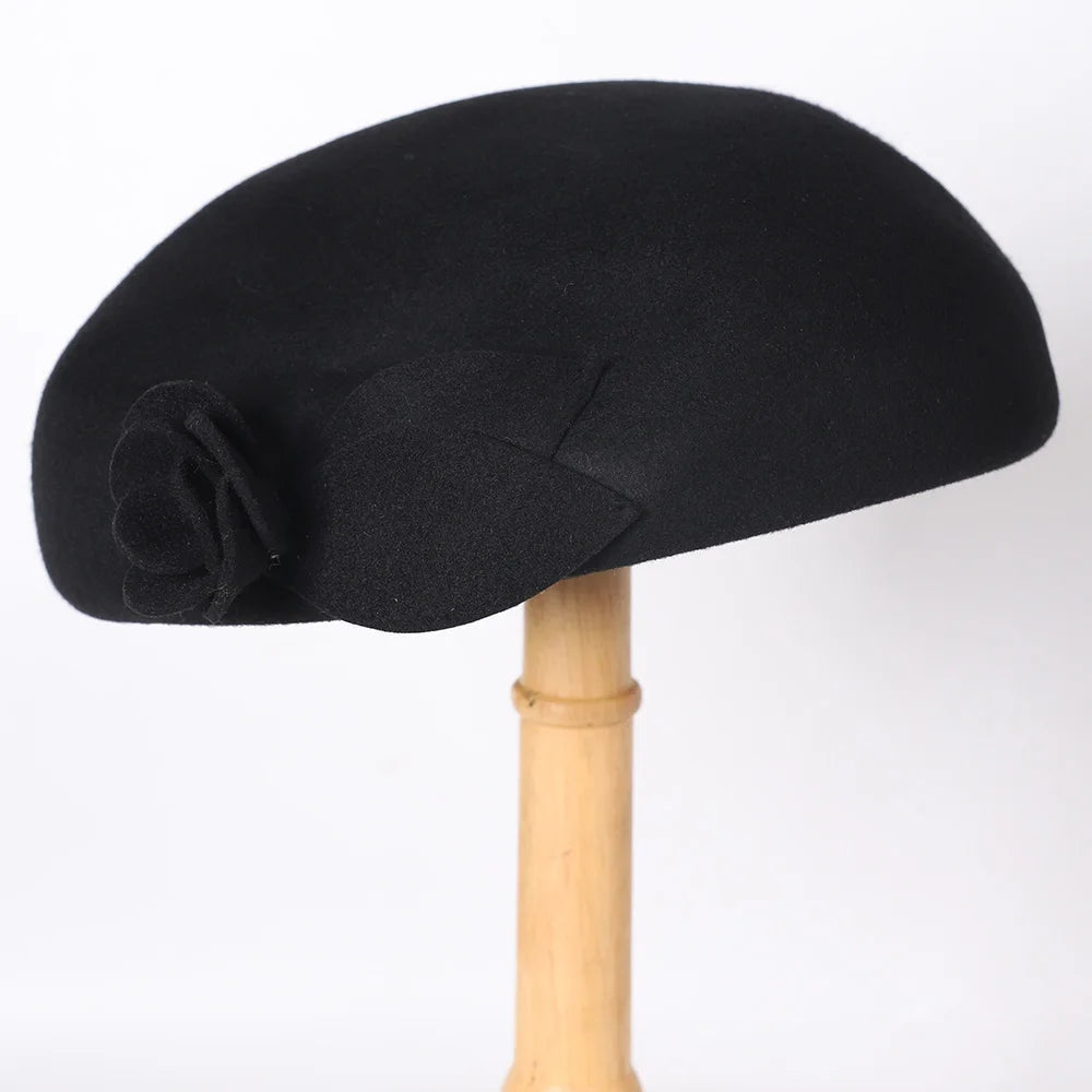 Fascinator Beret with Flower – Formal Elegance