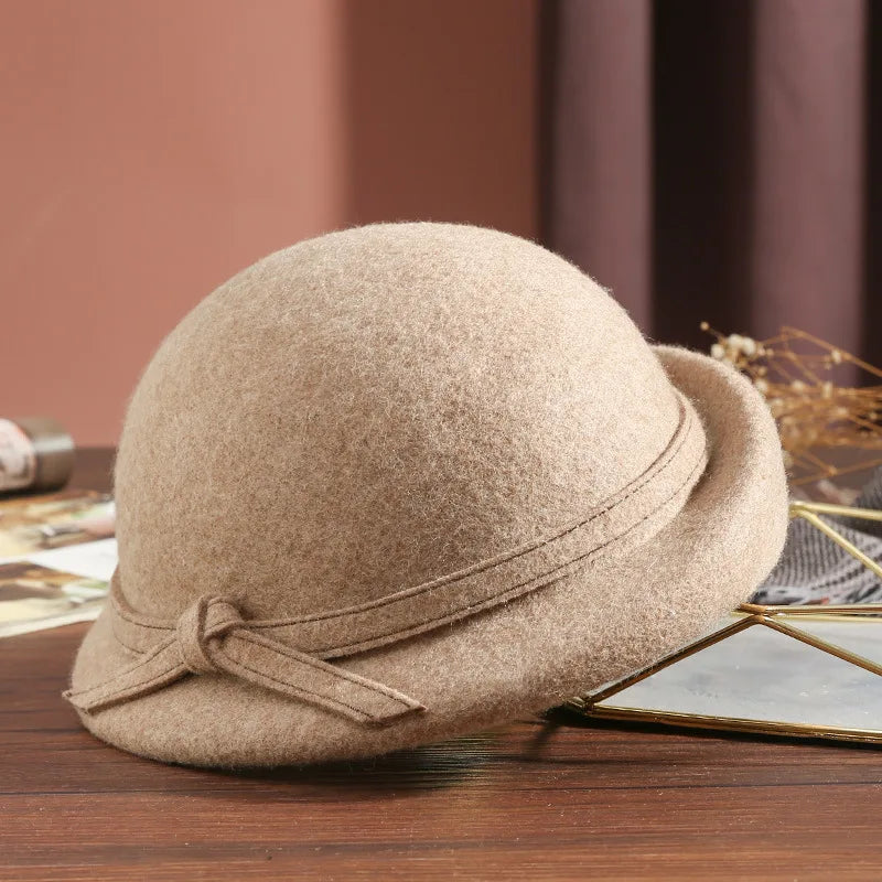 Chapéu Top Hat Britânico Aba Ondulada – Elegância Vintage