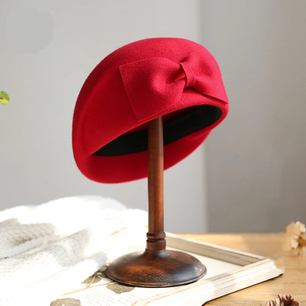 British Top Beret with Bow – Classic Elegance