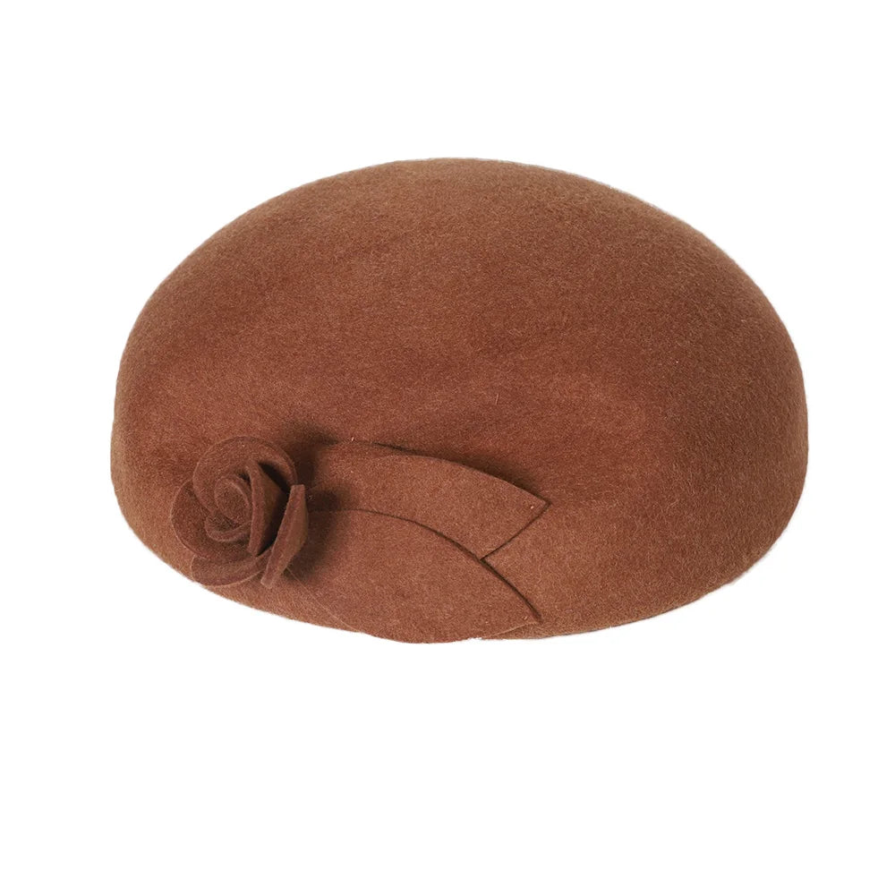 Fascinator Beret with Flower – Formal Elegance