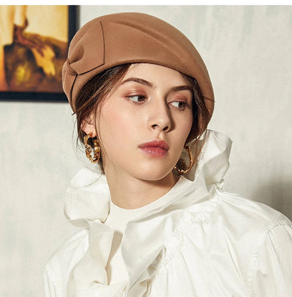 British Top Beret with Bow – Classic Elegance