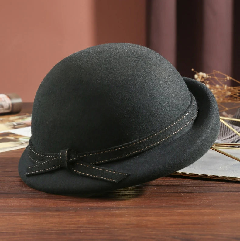 Chapéu Top Hat Britânico Aba Ondulada – Elegância Vintage