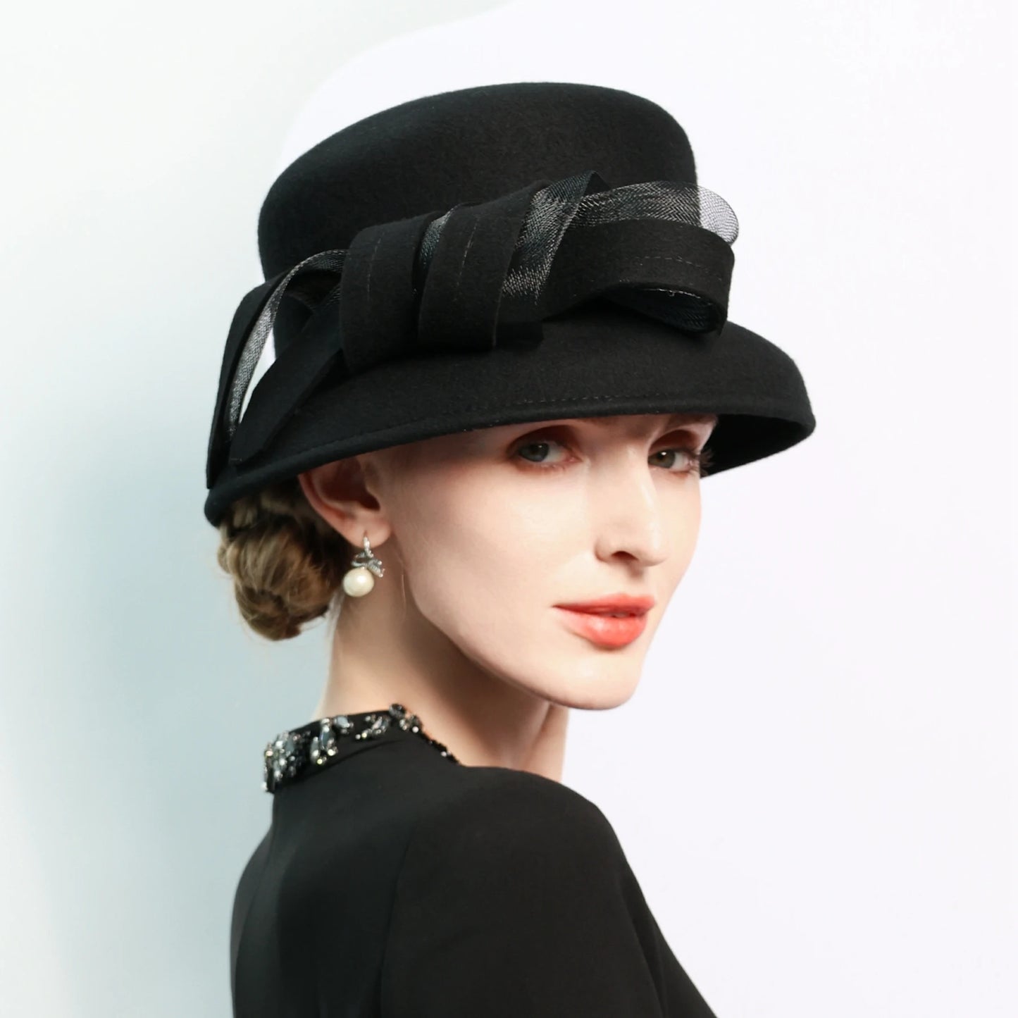 Chapéu Fedora Bowler Vinho com Laço – Elegância Inverno