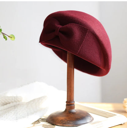 British Top Beret with Bow – Classic Elegance