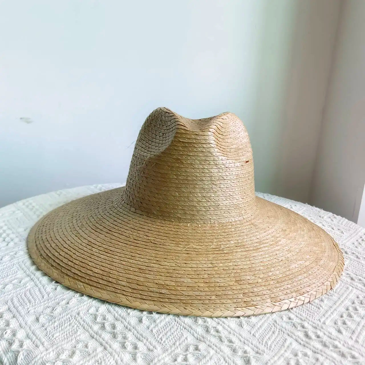 Chapéu de Folha de Palmeira Natural Tecido à Mão