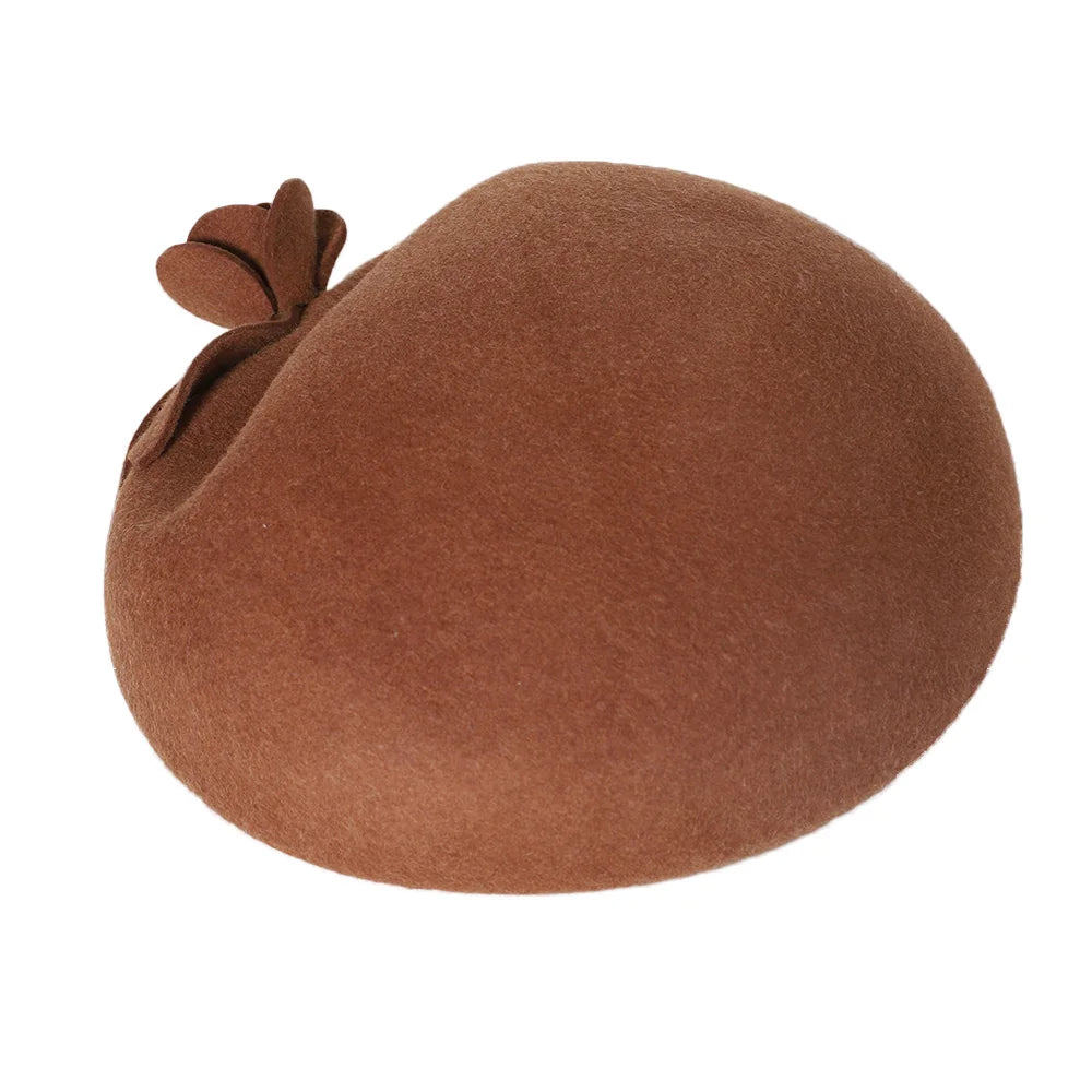 Fascinator Beret with Flower – Formal Elegance