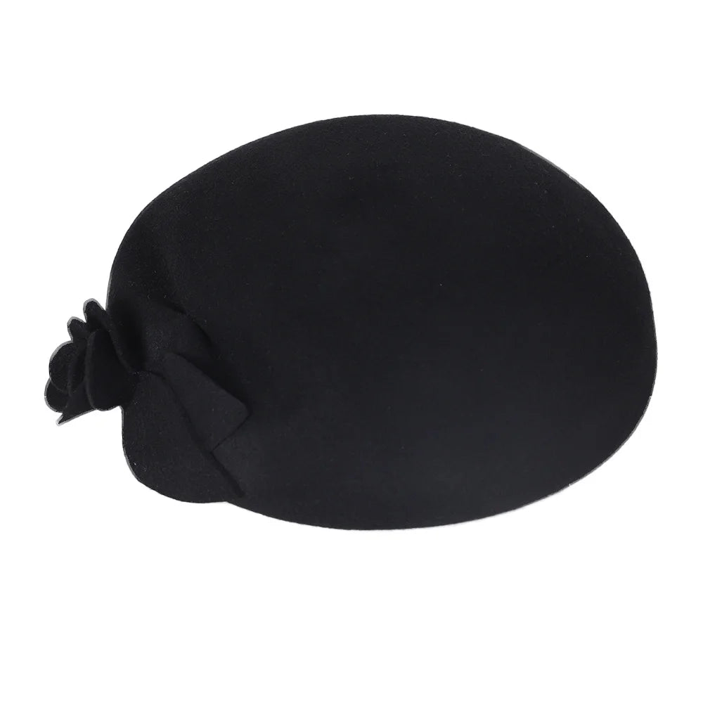 Fascinator Beret with Flower – Formal Elegance