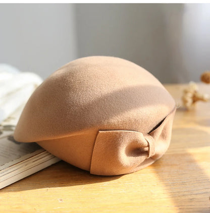 British Top Beret with Bow – Classic Elegance