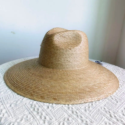 Chapéu de Folha de Palmeira Natural Tecido à Mão