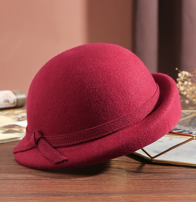 Chapéu Top Hat Britânico Aba Ondulada – Elegância Vintage