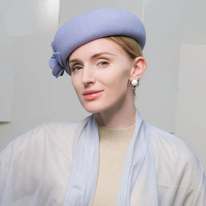 Fascinator Beret with Flower – Formal Elegance