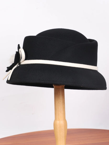 Chapéu Bowler com Flor e Laço – Elegância Formal