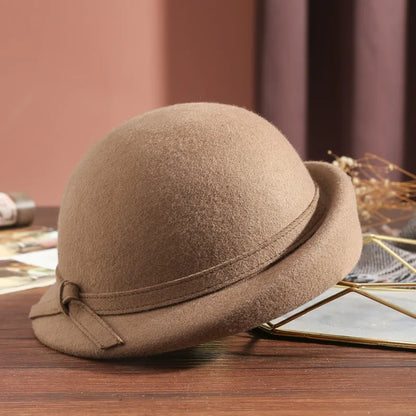 Chapéu Top Hat Britânico Aba Ondulada – Elegância Vintage