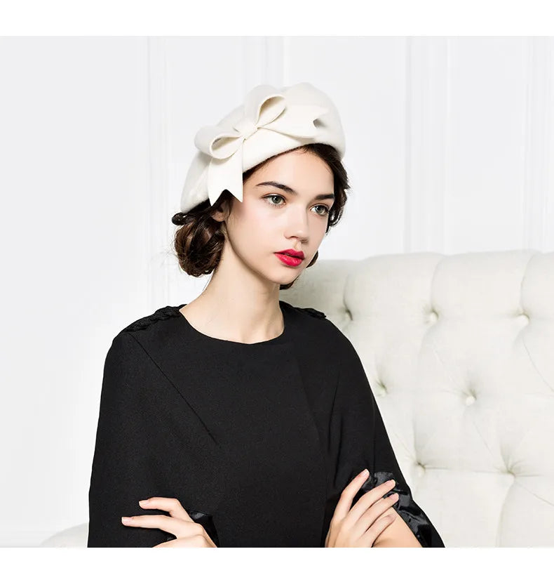 Boina Elegante com Laço – Estilo Sofisticado